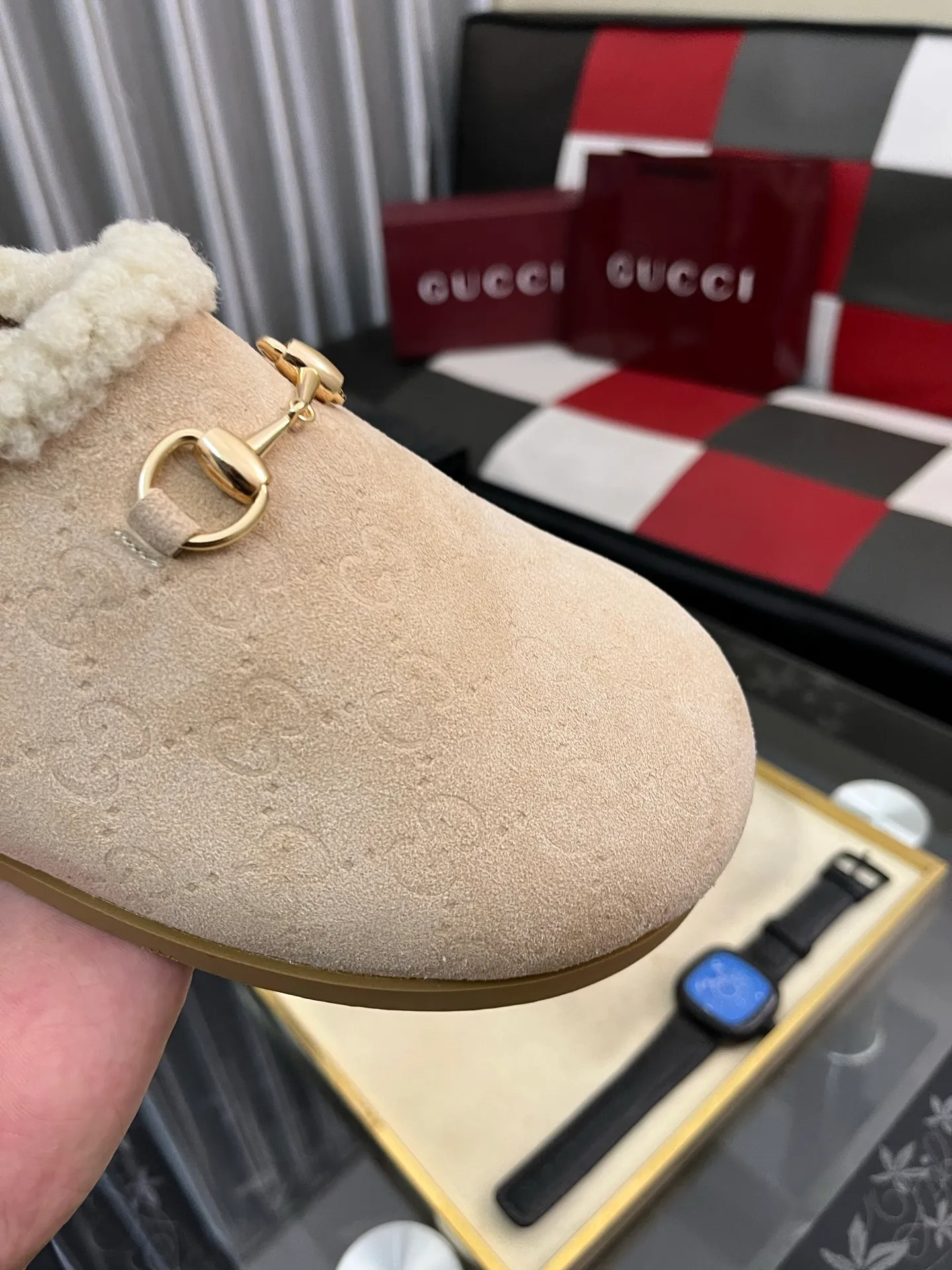 Men's shoes 💰400⌚️⌚️Gucci plush slippers GUCCI. Gucci women's real hair half-slippers Italian top cowhide Imported top quality leather water-dyed cowhide lining Original bronze gold horsebit Italian cowhide outsole Size: 35−442️⃣Colors available